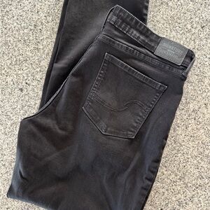 Levi’s Signature Black Women’s Jeans